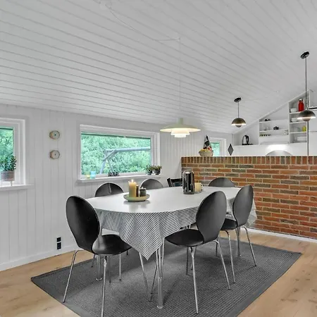 Beautiful In Rm With 2 Bedrooms, Wifi And Sauna Bolilmark
