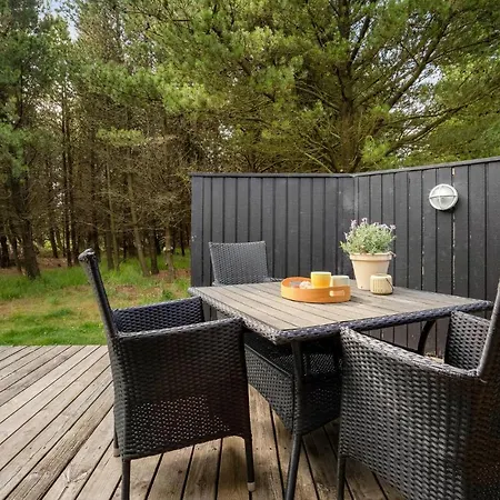 Beautiful In Rm With 2 Bedrooms, Wifi And Sauna Holiday home *