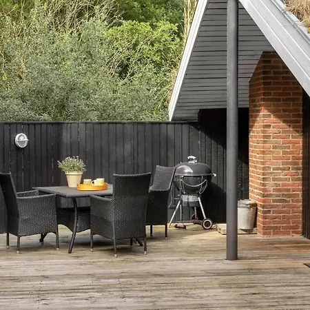 Beautiful In Rm With 2 Bedrooms, Wifi And Sauna Holiday home Bolilmark