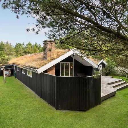 Beautiful In Rm With 2 Bedrooms, Wifi And Sauna