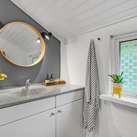 Beautiful In Rm With 2 Bedrooms, Wifi And Sauna * Bolilmark